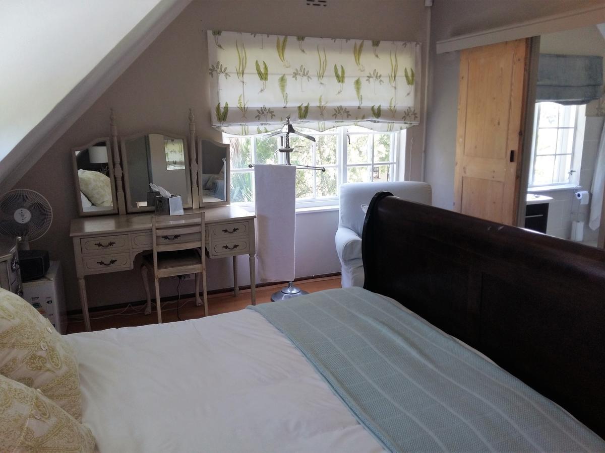 Almond Cottage Bed & Breakfast Somerset West Eksteriør billede