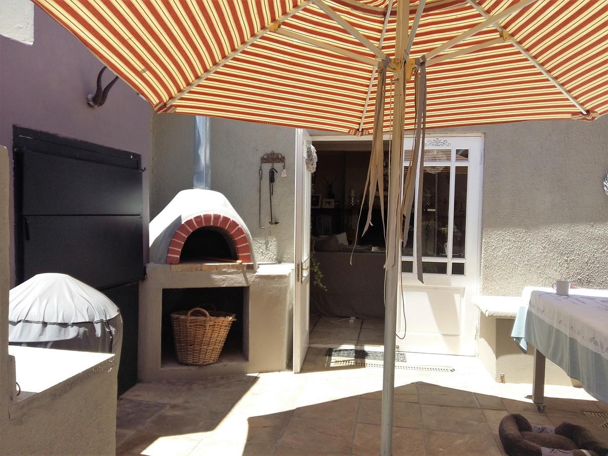Almond Cottage Bed & Breakfast Somerset West Eksteriør billede