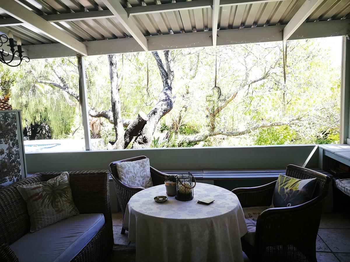 Almond Cottage Bed & Breakfast Somerset West Eksteriør billede