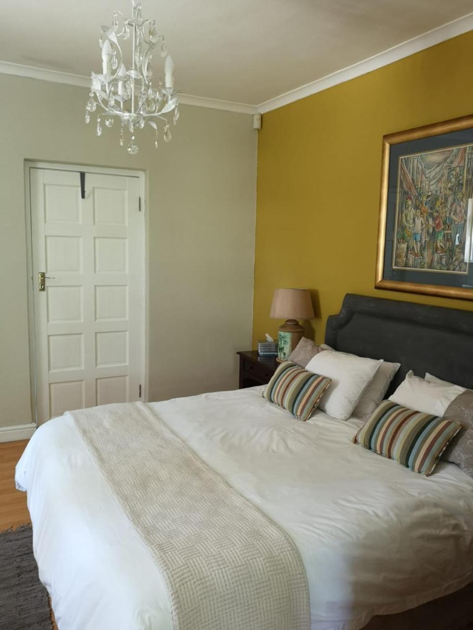 Almond Cottage Bed & Breakfast Somerset West Eksteriør billede